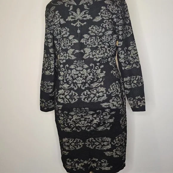 Gold fillagree sweater dress - Picture 4 of 4